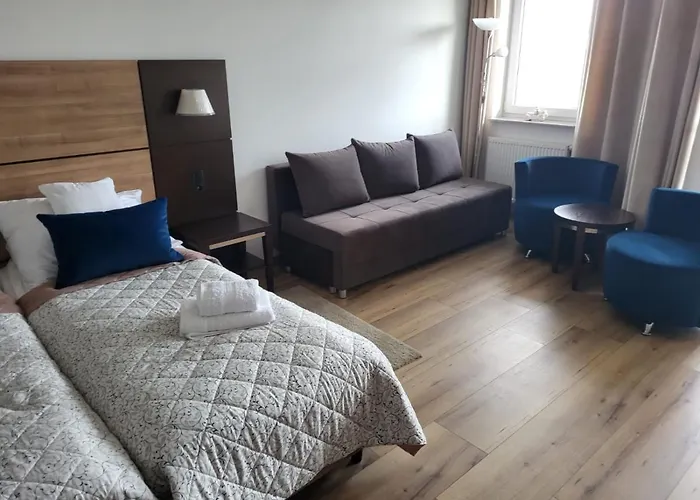 Apartament Prywatny, W 4 -Gwiazdkowym Hotelu Diva, Balkon, 300M Do Morza, Do Dworca Pkp Pieszo 10 Minut, Darmowe Wifi W Apartamencie, Dodatkowo Platne - Parking, Basen, Spa,