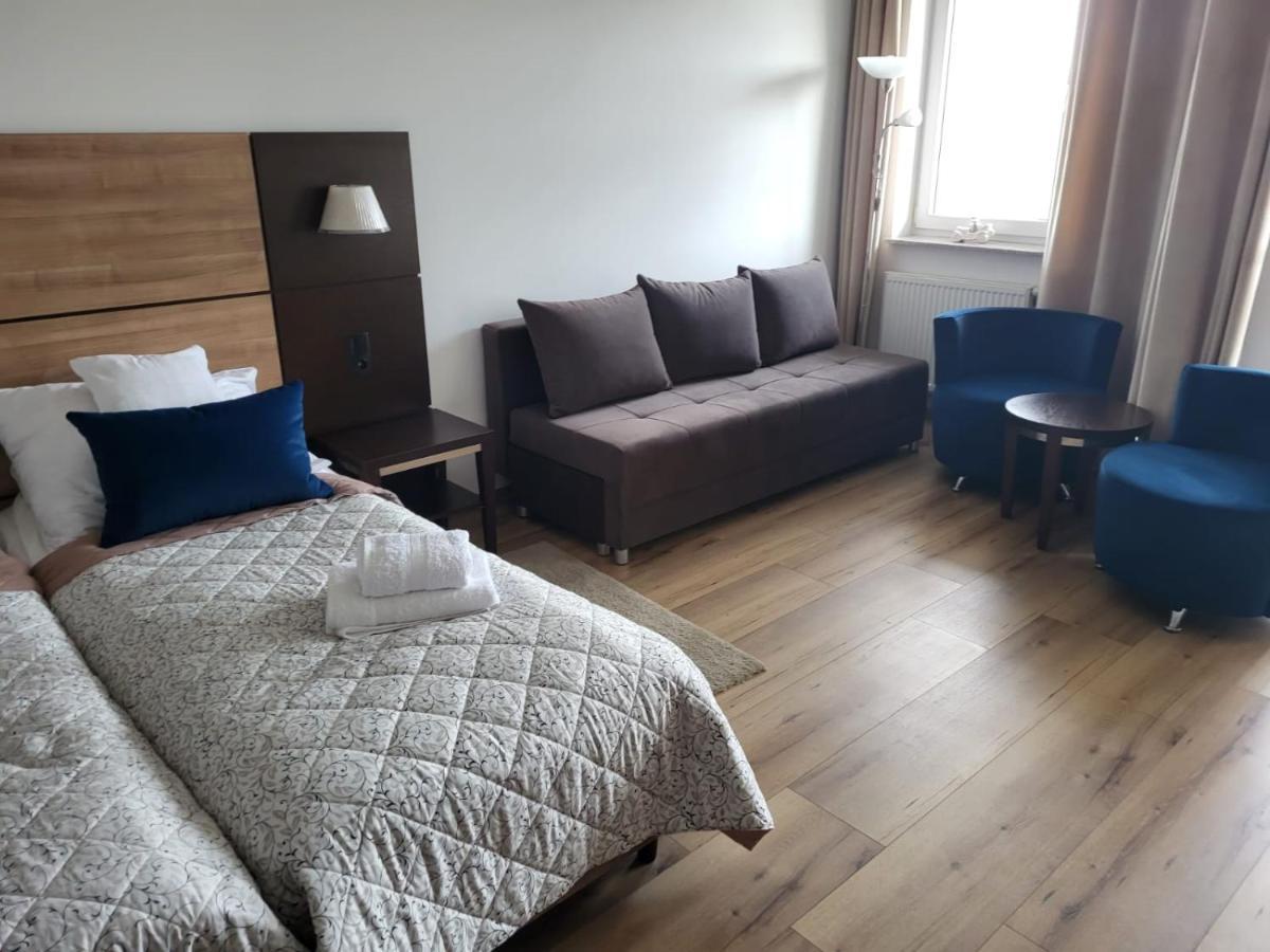Prywatny, W 4 -gwiazdkowym Diva, Balkon, 300m Do Morza, Do Dworca Pkp Pieszo 10 Minut, Darmowe Wifi W Apartamencie, Dodatkowo Platne - Parking, Basen, Spa, *