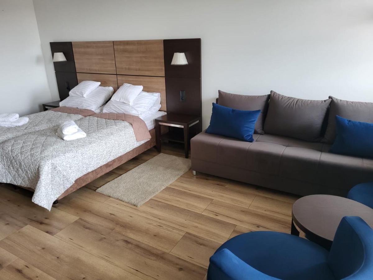Diva Hotel: Beachside With Balcony And Amenities Apartment Kolobrzeg