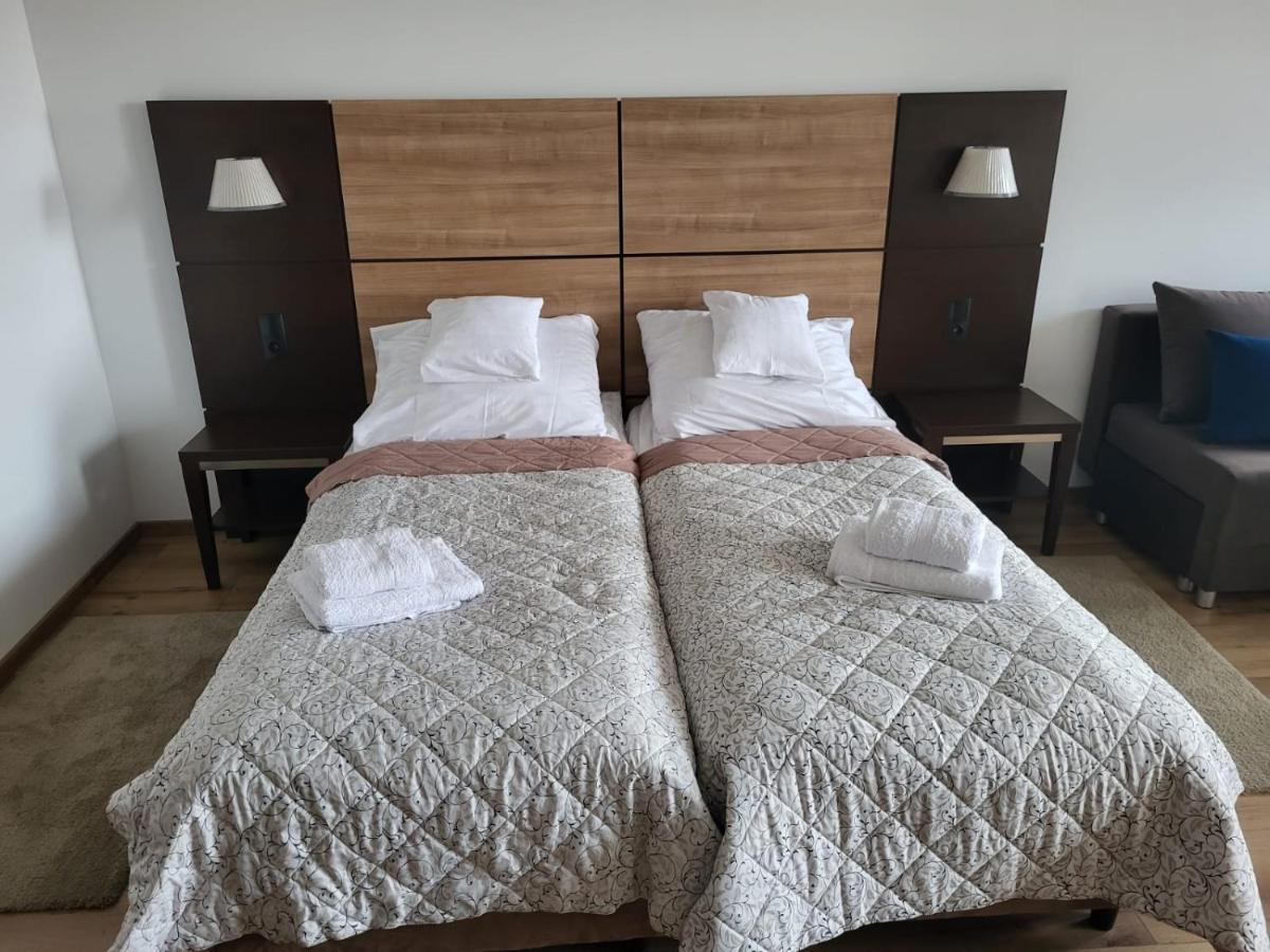 Apartment Diva Hotel: Beachside With Balcony And Amenities